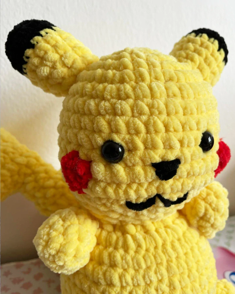 Háčkovaný Pikachu